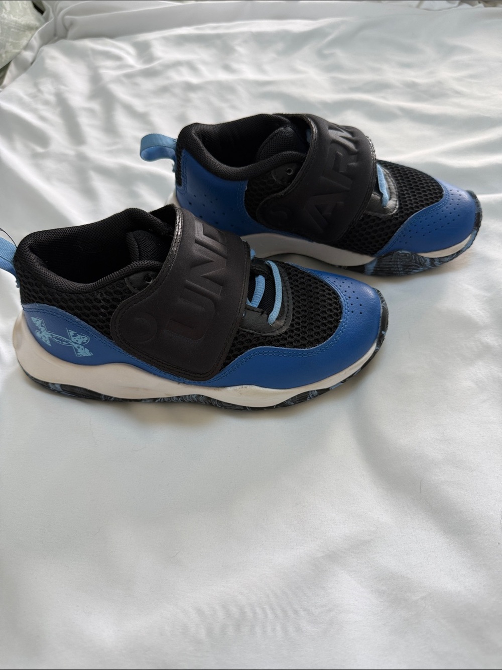 Under Armour Kids Blue and Black Velcro Athletic Sneakers